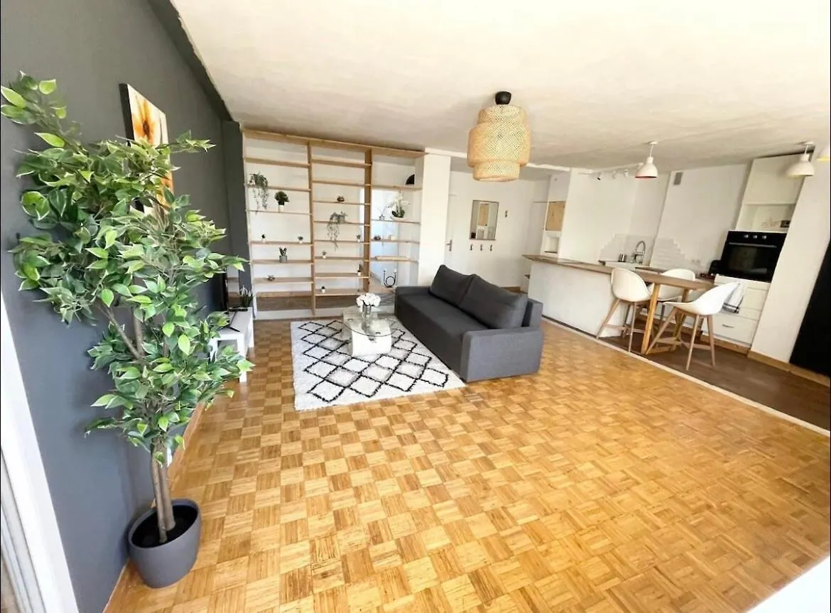 شقة Bel Appartement Idealement Place فيليوربان فرنسا