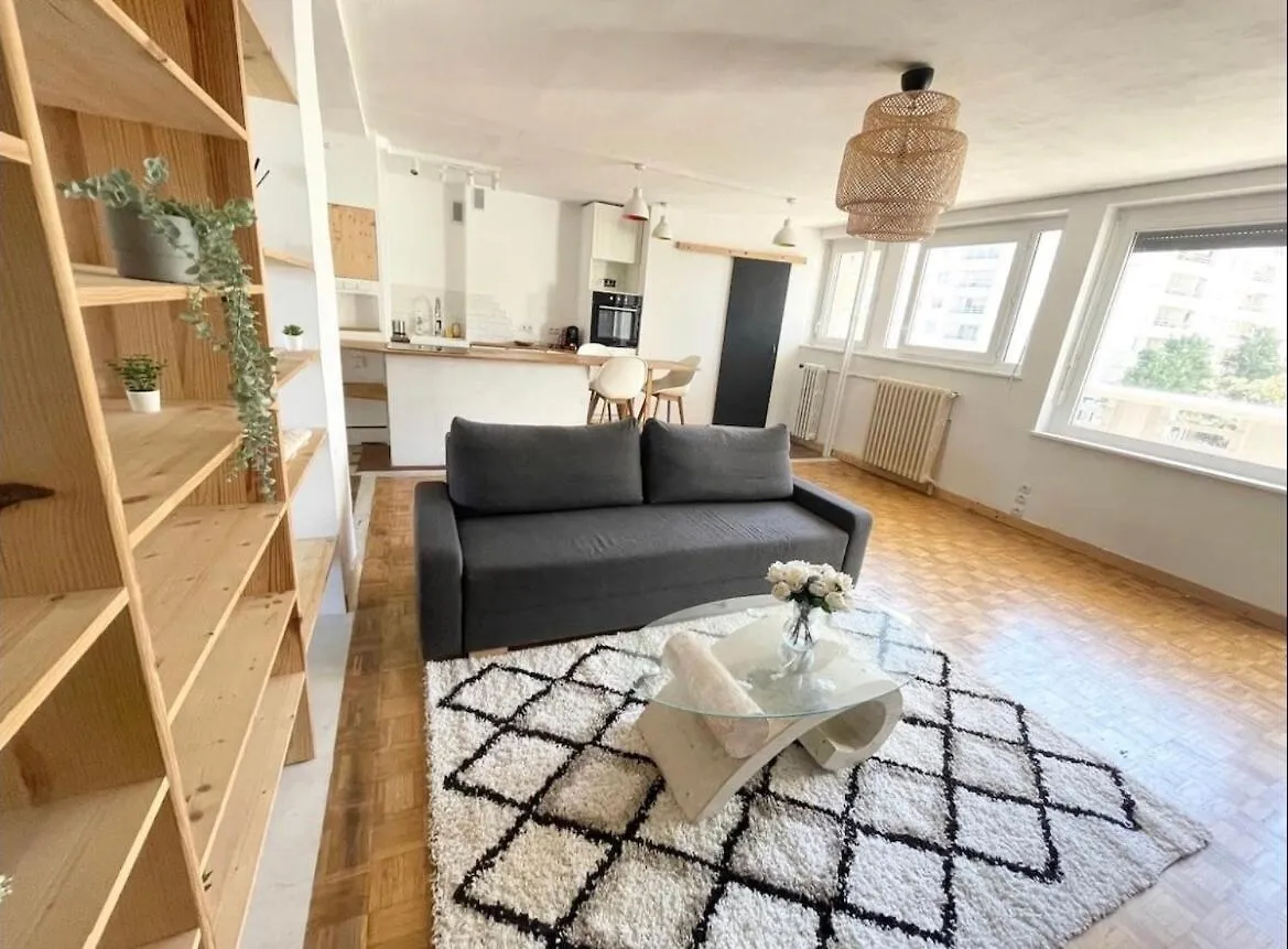 شقة Bel Appartement Idealement Place فيليوربان