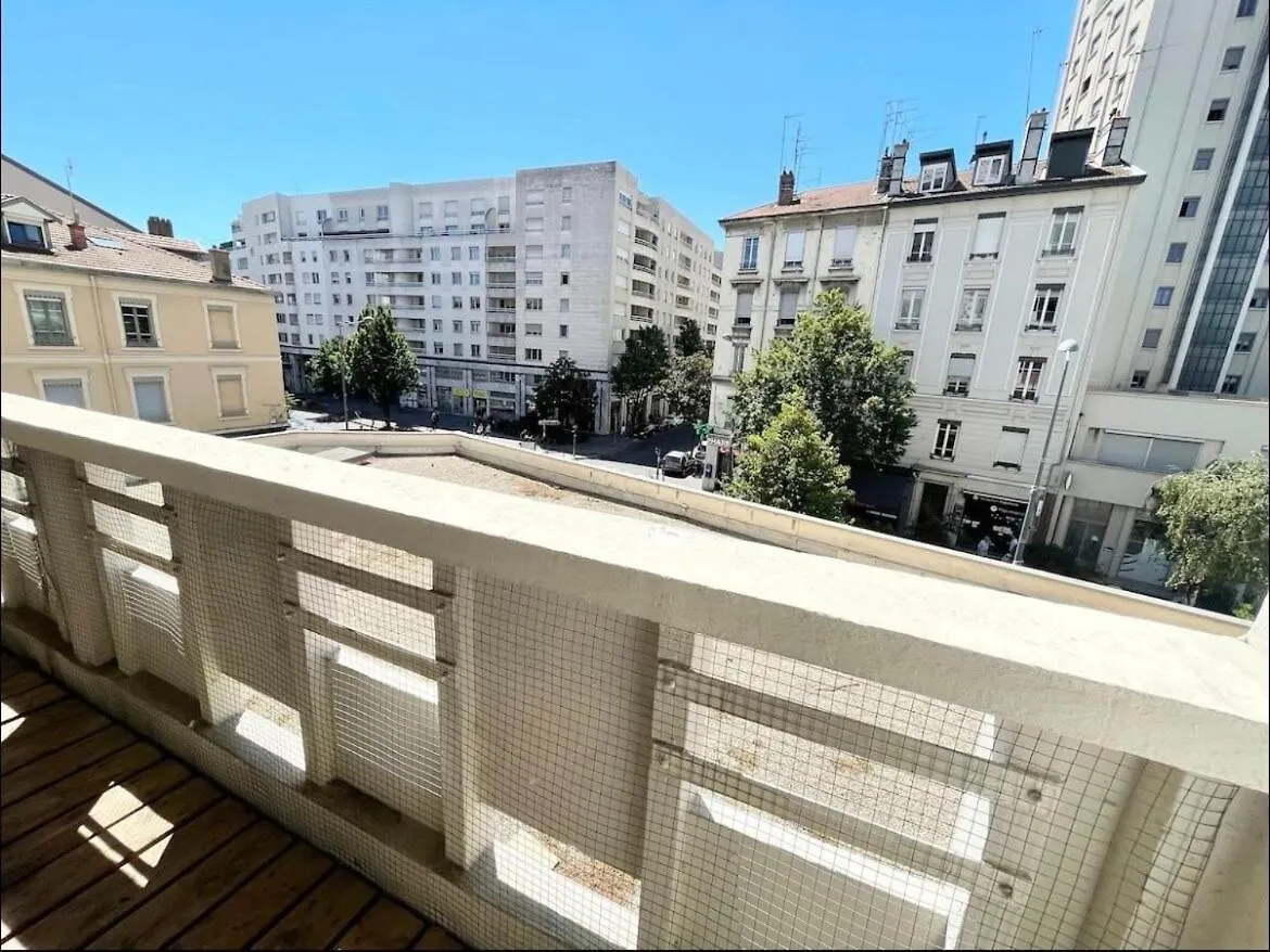 شقة Bel Appartement Idealement Place فيليوربان